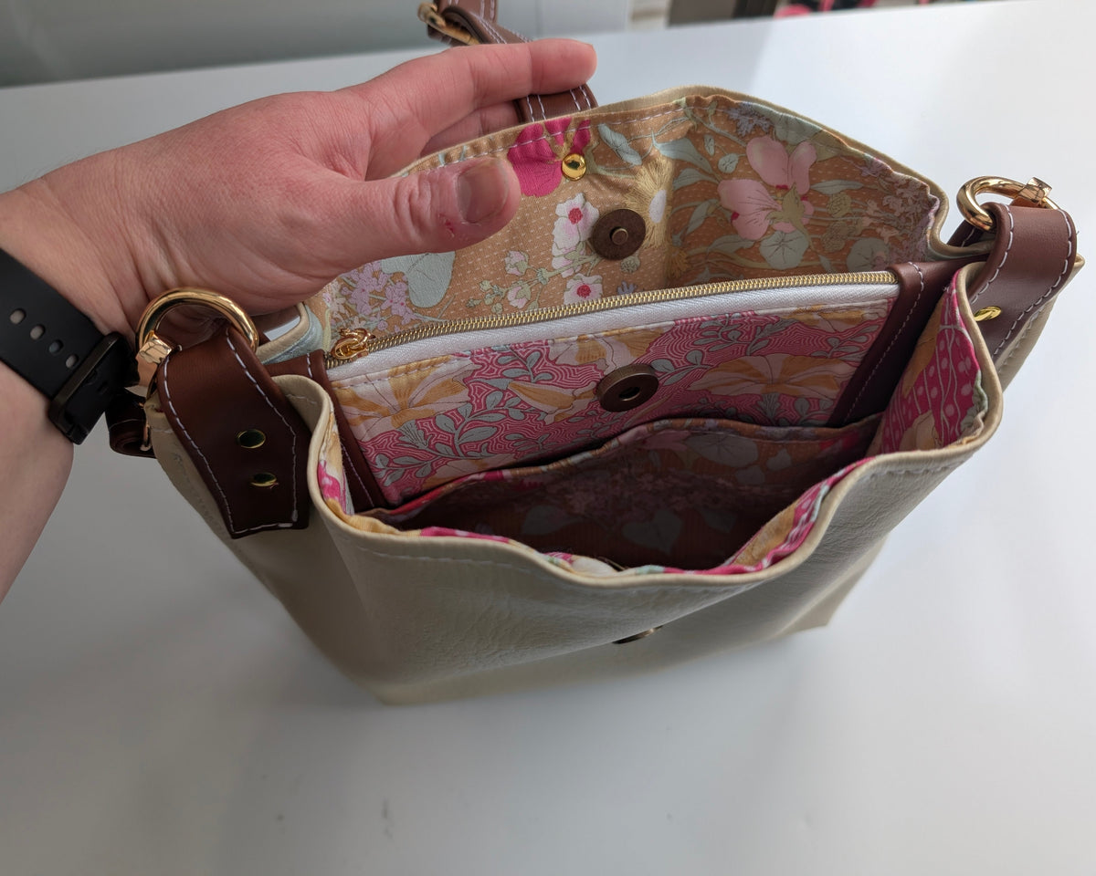 Hinterland handbag